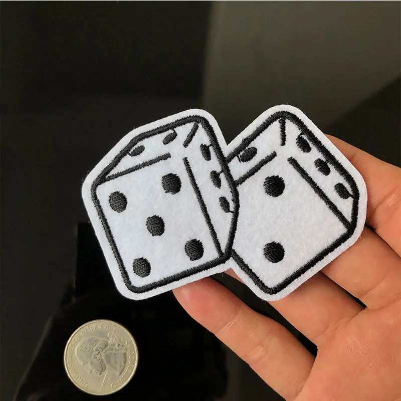 Мультфильм азартные игры DIY украшения одежды наклейки 3D Pokers Вышивка Патчи огонь кости аппликации для одежды