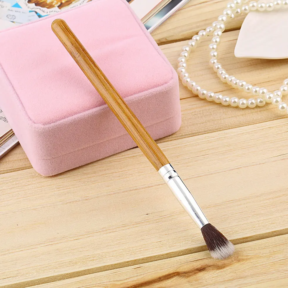 

1 pcs Cosmetic tool Synthetic Fiber Eyeshadow Brush High Light Makeup Brush highlight Tools