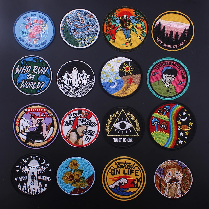 

Pulaqi 1 PCS Round UFO parches Embroidered Iron on Patches for Clothing DIY Motif Stripes Clothes Stickers Astronaut Badges F