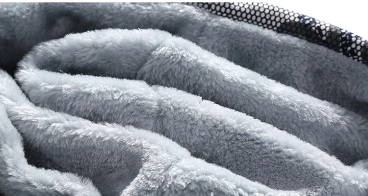 9287137286_1571359620