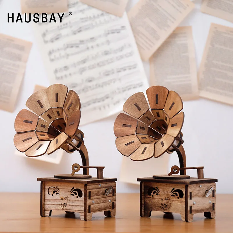 Creative Wooden Crafts Music Box Home Decoration Phonograph Model Retro Birthday Gift D039 |
