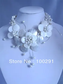 

beautiful wrap flower necklace by hand
