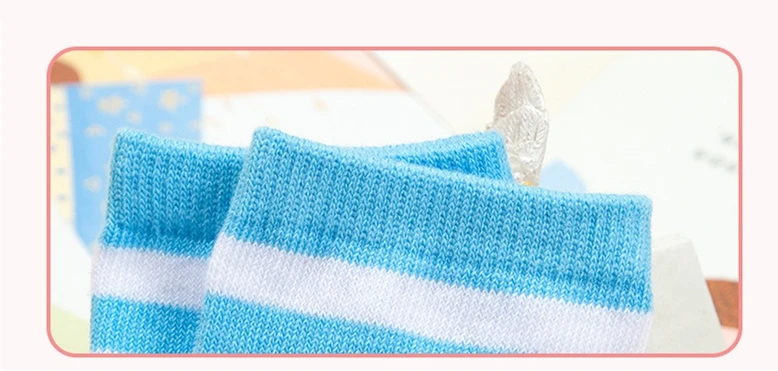 2808774642_489356000_