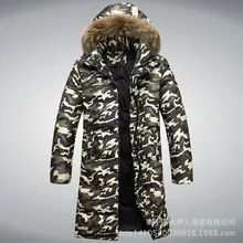 Hombre de camuflaje largo Abajo chaqueta 2017 otoño/invierno hombre de moda de gama alta de Europa de estilo Americano diseño blanco cálido abrigo de plumón de pato