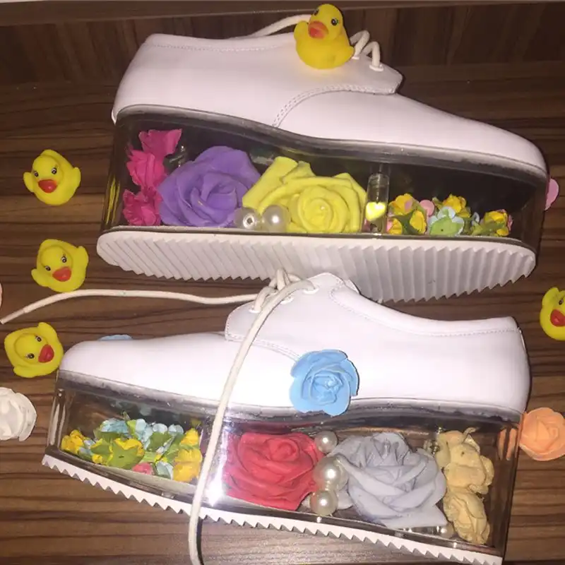 tenis plataforma transparente