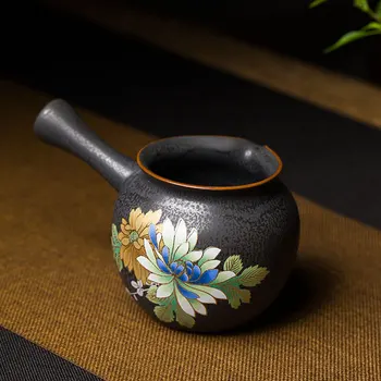 

Japanese Ceramic Side Handle Fair cup 150ml Hand-painted Cameo Golden Lines Peony Pottery Vintage Kung Fu Tea Set Chahai Tea Sea