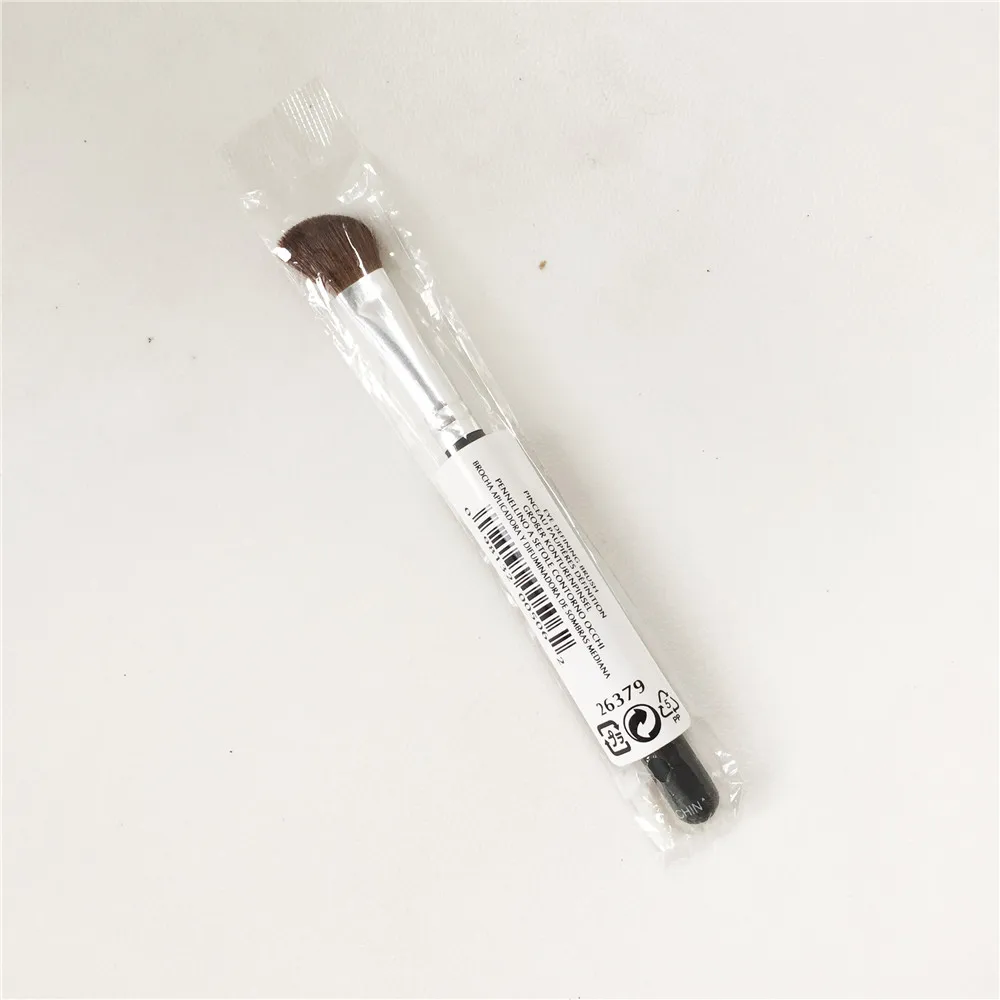 Baremineral Eye Defining Brush _ 2