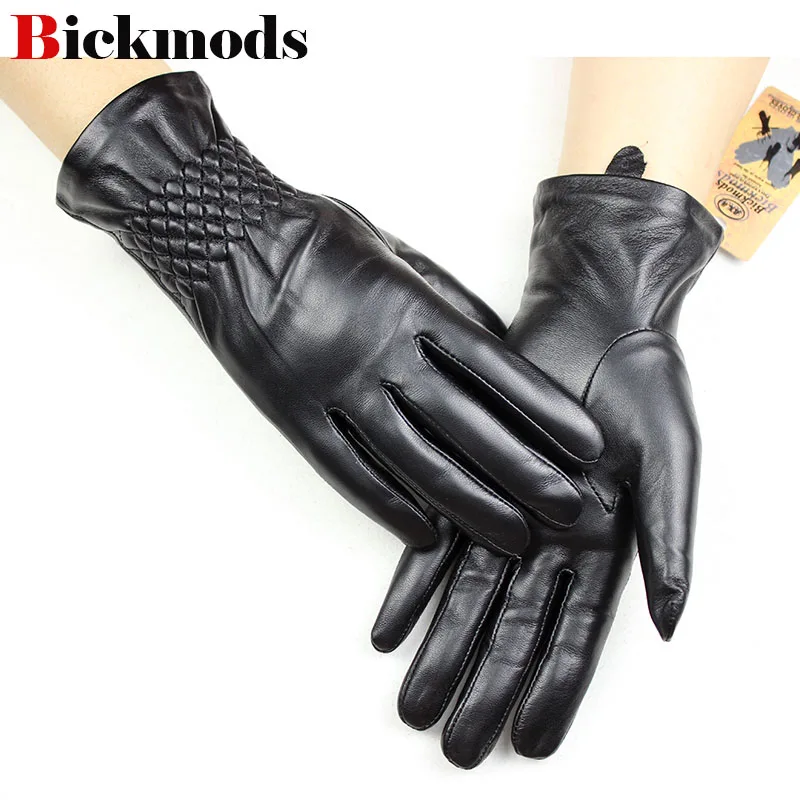 Sheepskin Gloves Women's Touch Screen Gloves 2018 New Embroidery Elastic Style Velvet Lining Autumn Warm Lady Leather Gloves Sheepskin Gloves Women's Touch Screen Gloves 2018 New Embroidery Elastic Style Velvet Lining Autumn Warm Lady Leather Gloves