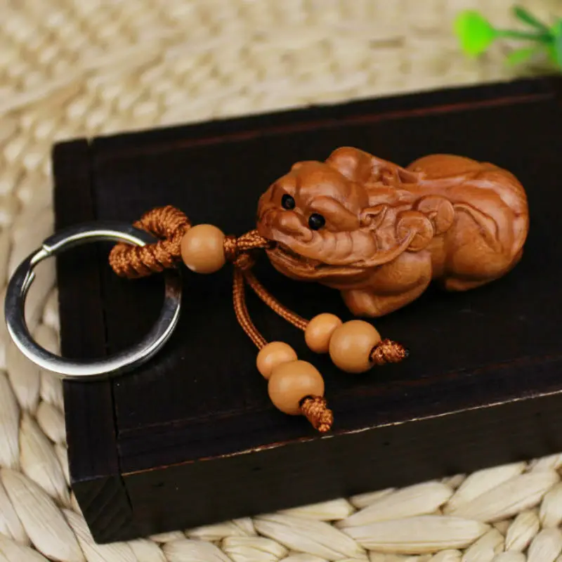 

Pi Xiu Foo Dog Statue Wood 3D Carving Chinese Wealth Sculpture Keyring Key Chain