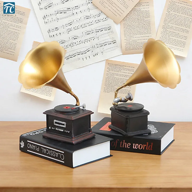 

Retro Furnishings Resin Phonograph Small Ornaments Tv Cabinet Wine Decorations Vintage Record Player Gramophone Model Antique