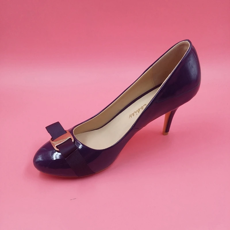 low heel leather pumps