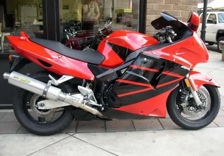 Honda cbr1100xx черный матовый