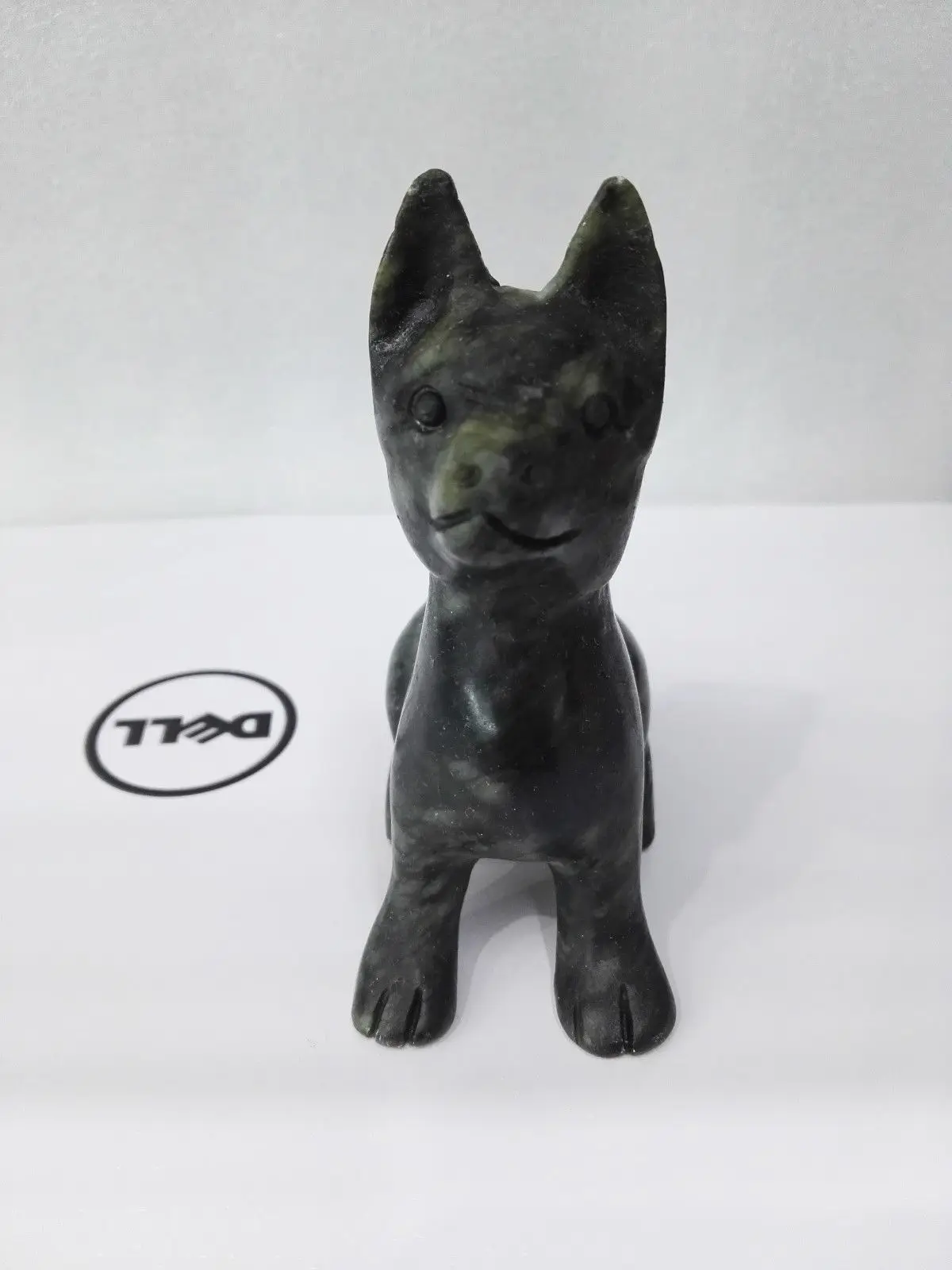 Natural jade dog ornamentsin Statues & Sculptures from Home & Garden