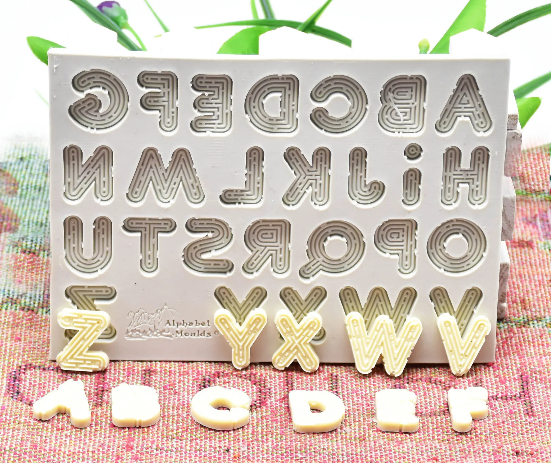 

Sugarcraft 1 piece Capital/Letter/Number silicone mold fondant mold cake decorating tools chocolate gumpaste mold h553