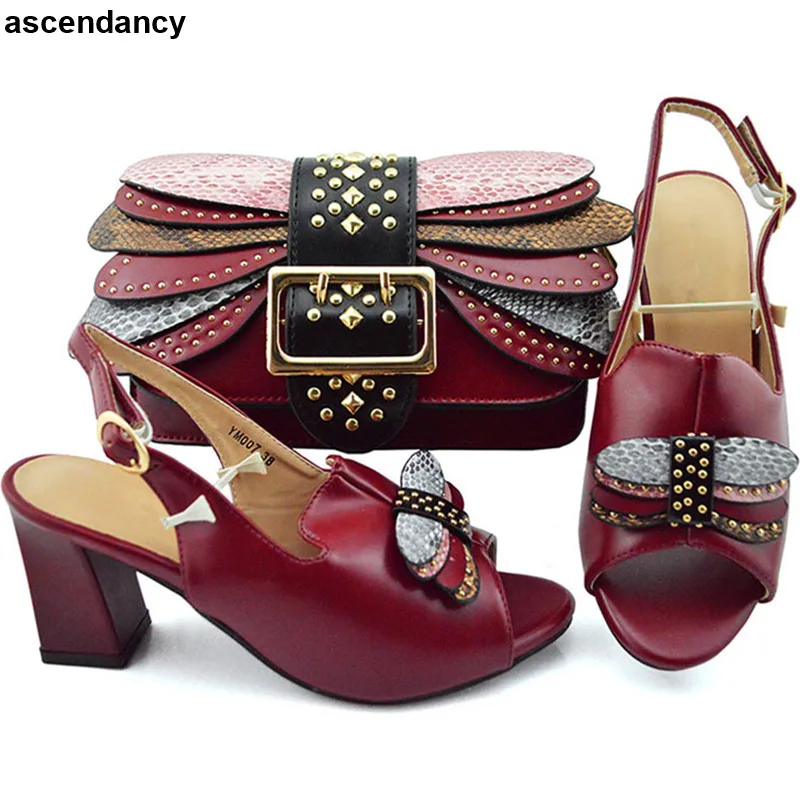 

New Fashion Italian Matching Shoe and Bag Set for Wedding Plus Size Shoes Women Heel Elegant Crystal Pumps Block Heel Shoes