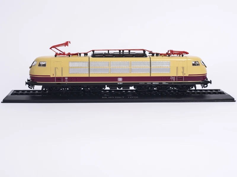 XC1A1854