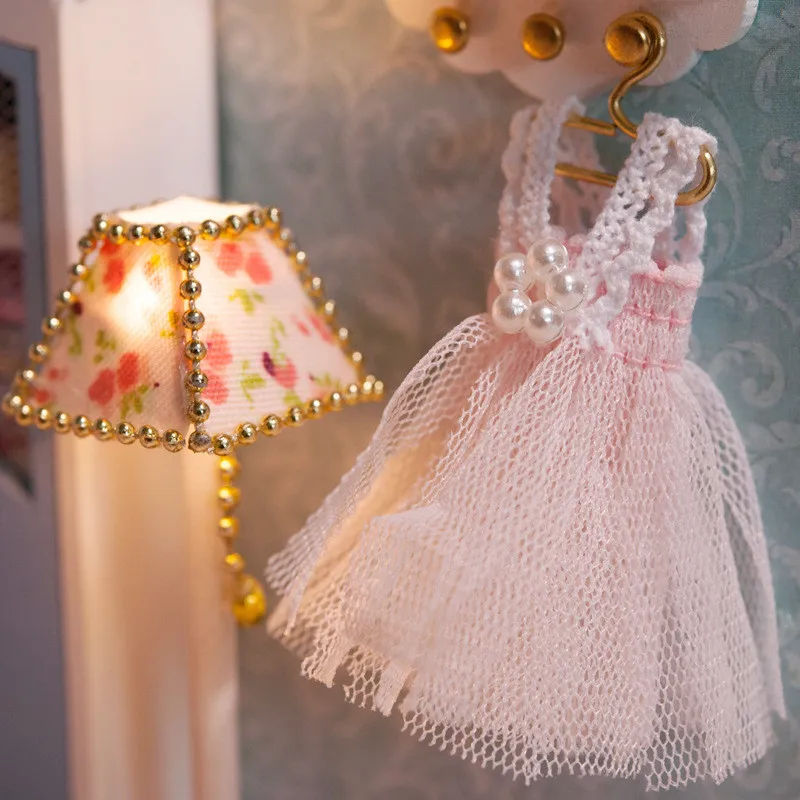 Dollhouse Kit Room Box Happy Moment Puppet Miniature LED House for Dolls Mini DIY Dollhouse Kit Wood Case Modeling Brinquedos