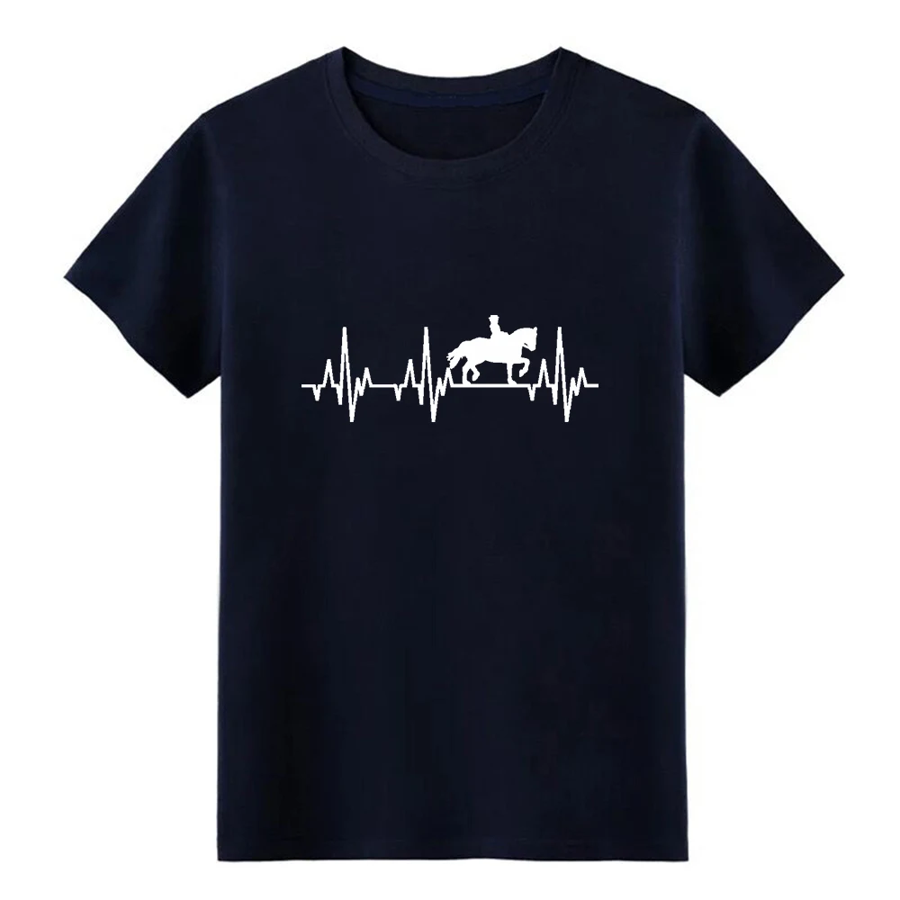 نبضات الخيول ركوب تسخير سباق الفروسية بواسطة قماش t قميص الرجال خلق المحملة قميص جولة طوق الربيع الخريف التي شيرت