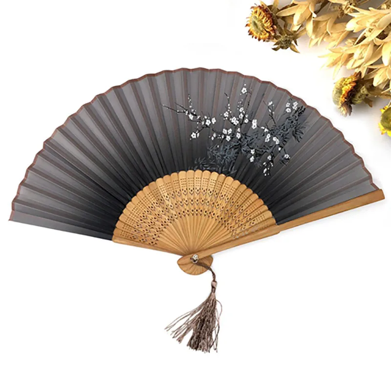 

1pc Vintage Decorative Fans Chinese Spun Silk Flower Printing Foldable Hollow Carved Hand Fan for model photography Droshipping