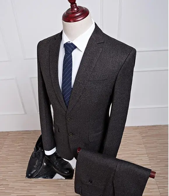 New Arrival 2 Pieces Dark Grey Groom Tuxedos 2 Buttons Wedding Suits for Men (Jacket+Pants+Bowtie) Groomsman Suits Formal Suits