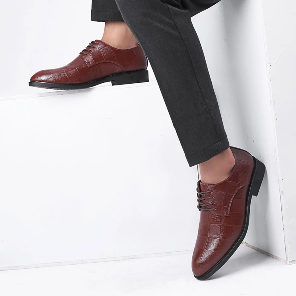 VESONAL/Коллекция года; сезон весна-осень; Мужская обувь из искусственной кожи в винтажном стиле; Классические Мужские модельные туфли; мужские официальные деловые туфли; большие размеры