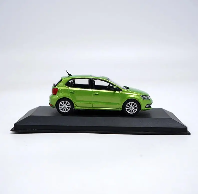Модели легкосплавных автомобилей 1:43 новые модели Polo с высокой имитацией