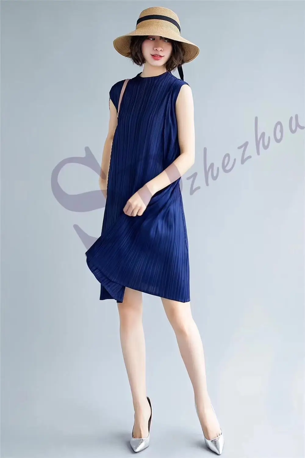

HOT SELLING Miyake fold sleeveless fashion stand collar solid dress IN STOCK