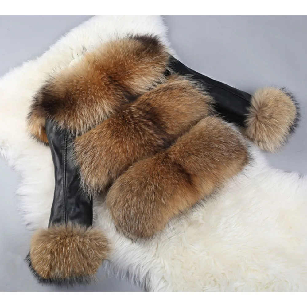 

Women Short Real Raccoon Fur Coat with Genuine Sheep Leather Sleeve Casual Jacket Fur Story 16145