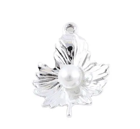 Maple Leaf 25x20mm 3