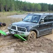 2 шт. новые восстановительные тяговые треки Sans Mud снег трек шины лестница 4WD 2 шт. красный, зеленый, цвет для джип внедорожных Toyota SUV ATV