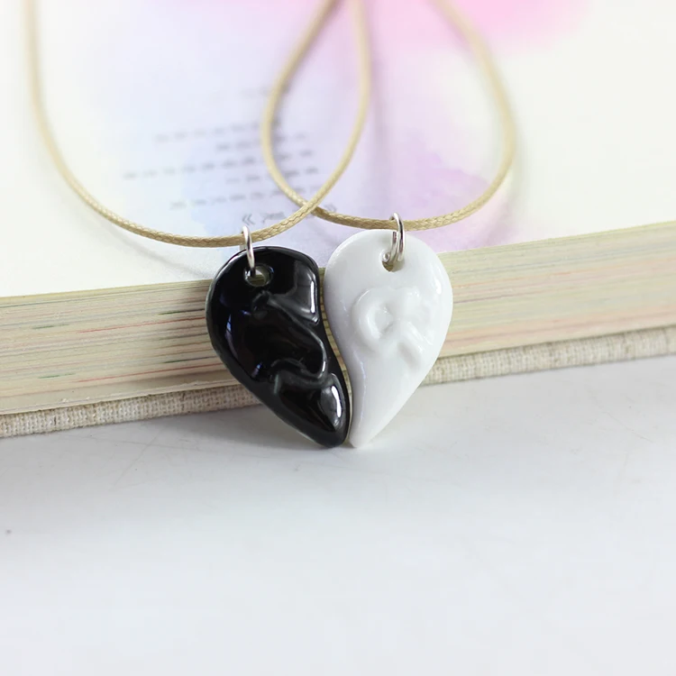 

Heart pandent lovers necklace birthday gift a couple necklace of creative female simple clavicle Pendant #1106