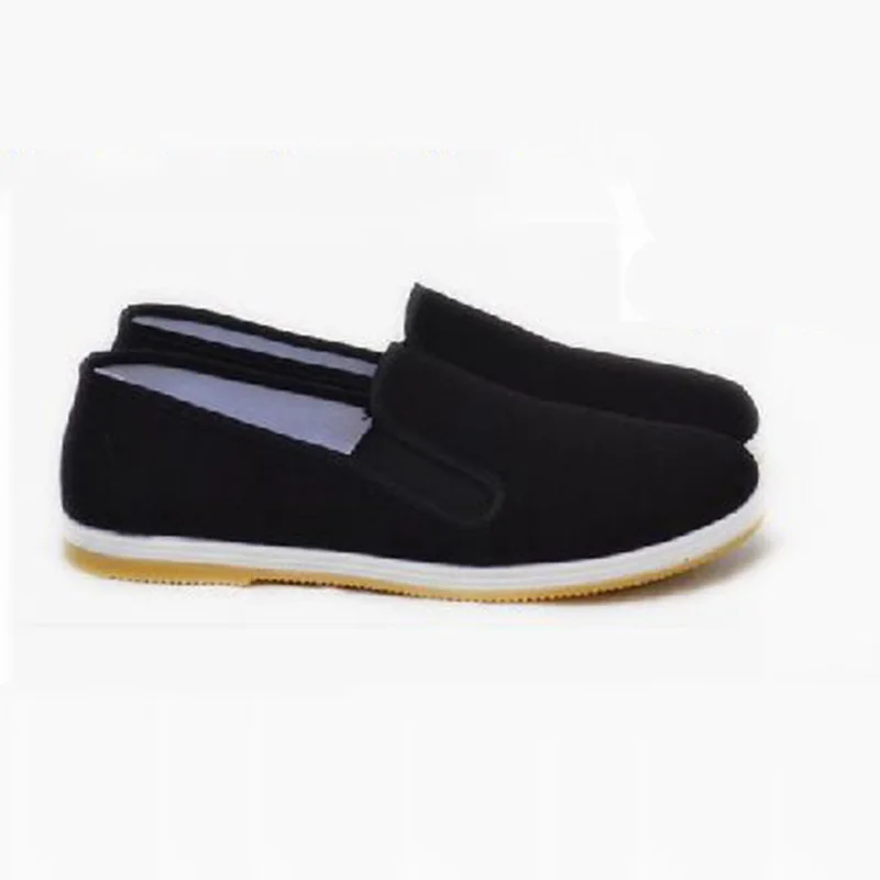what kind of shoes did bruce lee wear