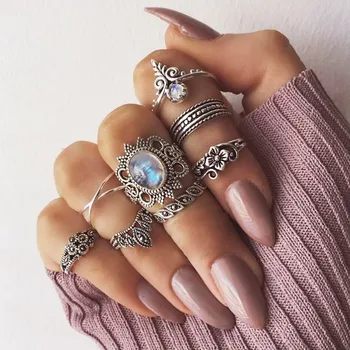 

pack of 8 personality creativity combination knuckle rings with carved flower /faux gem and crown design in burnished