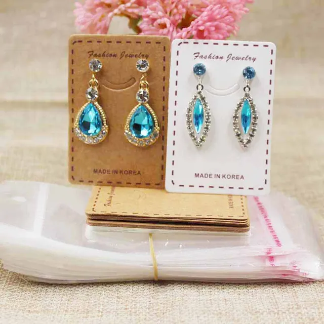 Cute Smiling Jewelery Package Earring Display Card Kraft White Cute Smiling Jewelery Package Earring Display Card Kraft White Drop Products Decorative