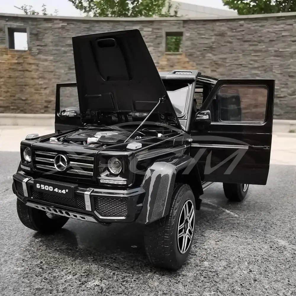 Литая под давлением модель автомобиля почти настоящая для G-Class 4x4(черный) 1:18+ маленький подарок