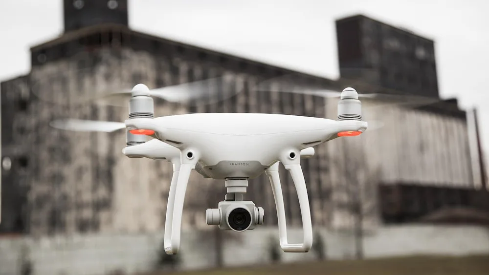 DJI Phantom 4 Quadcopter With 4K Camera And 3 Axis Gimbal For Drones Photographer PK DJII Phantom 3 Professional Mavic Pro