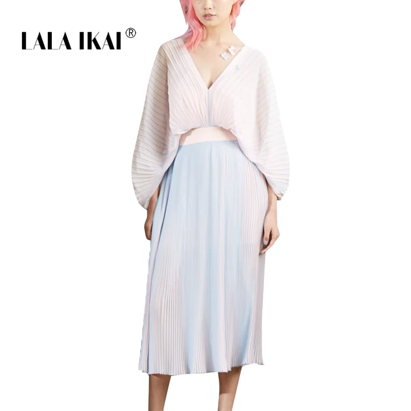 LALA IAKI Brand Design Pleated Midi Summer Dresses Women Vintage Cloak Wrist Sleeves Dress Fashion Deep V-Neck Backless Dresses4 | Женская