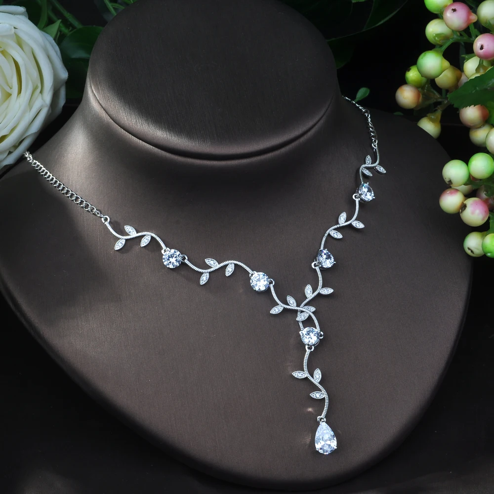 Набор свадебных аксессуаров для невесты серьги и ожерелье со стразами ювелирные