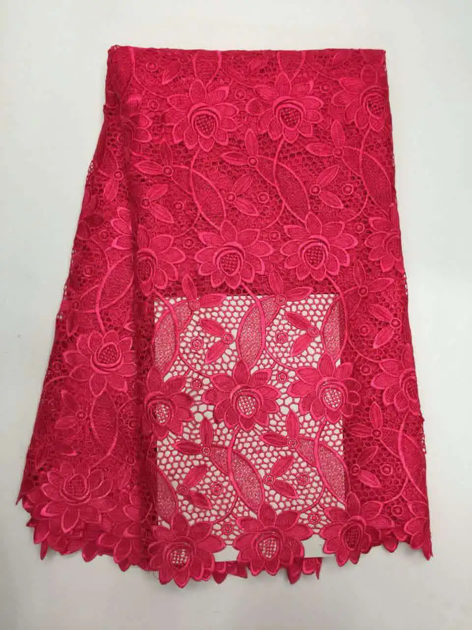 net lace style