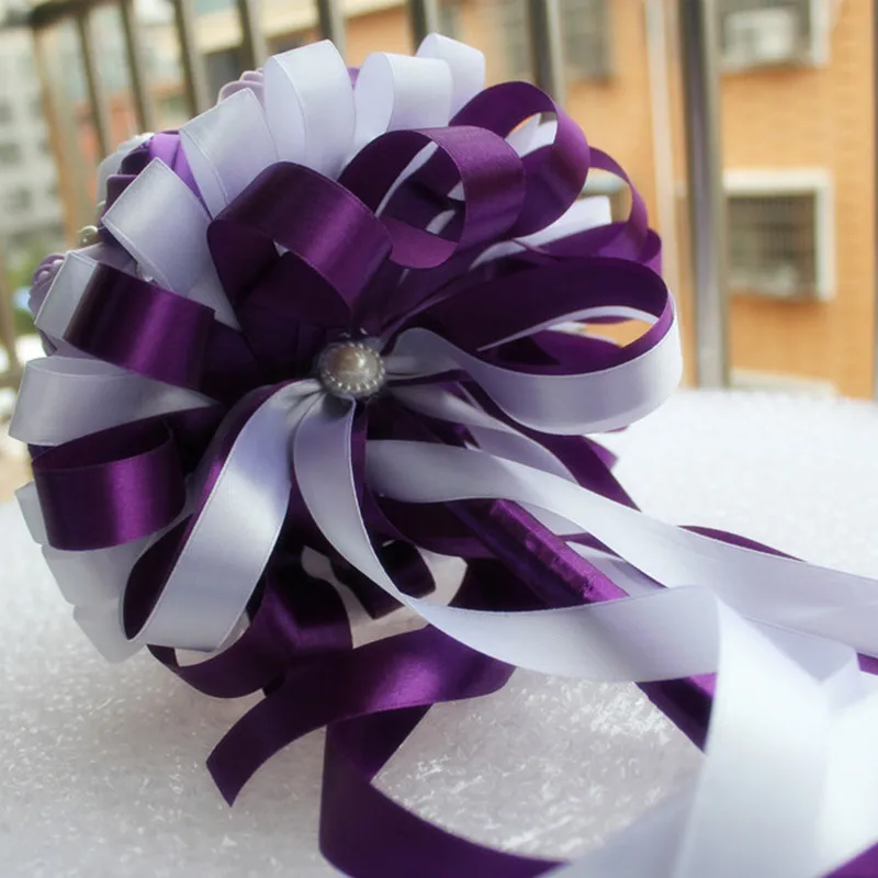 Романтический фиолетовый белый свадебный букет с лентами Декоративные искусственные розы цветы свадебные хрустальные жемчужины шелковые стежки букеты W271