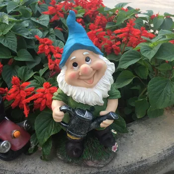 

Americana Garden Gnome Figurine Courtyard Dwarf Sprinkler Statue Creative Resin Home Garden Outdoor Decorations Ornaments R1975