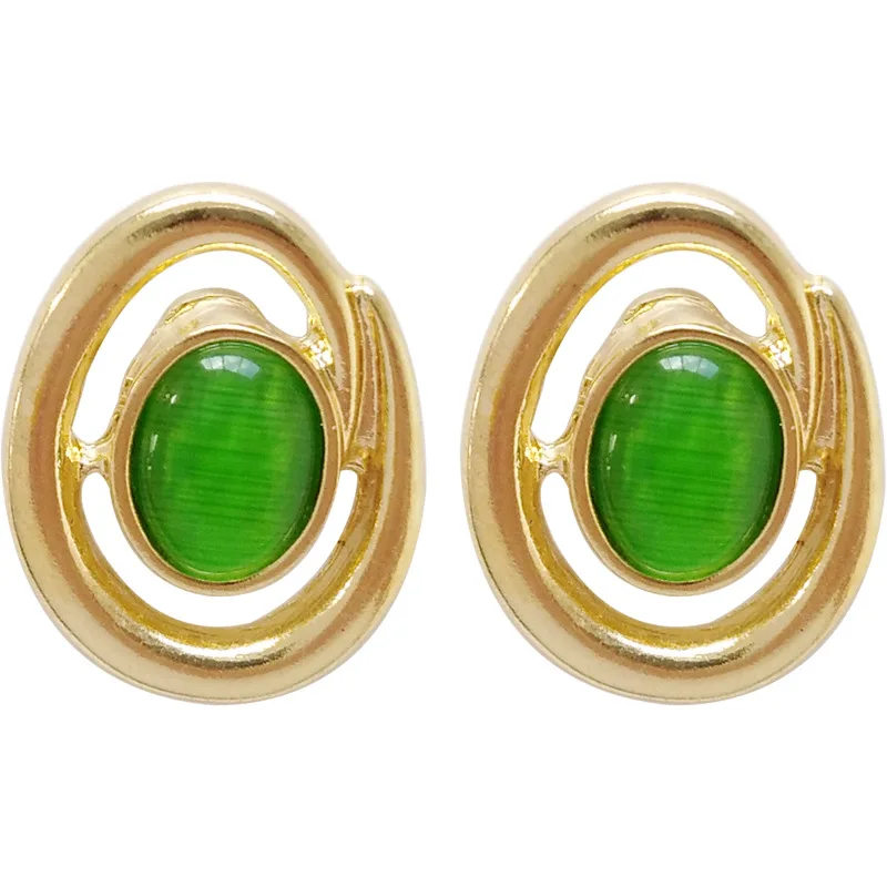 

Vintage Gold Color Oval Green Stone Earrings On Ear Clips Korean Simple Round Opal Clip Earrings without piercing For Women