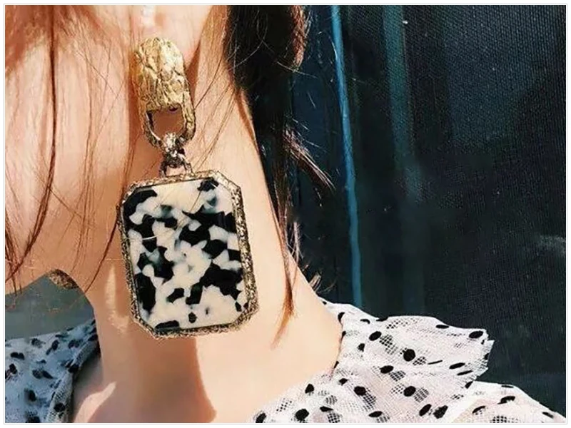 White Marble Square Earrings  (5)