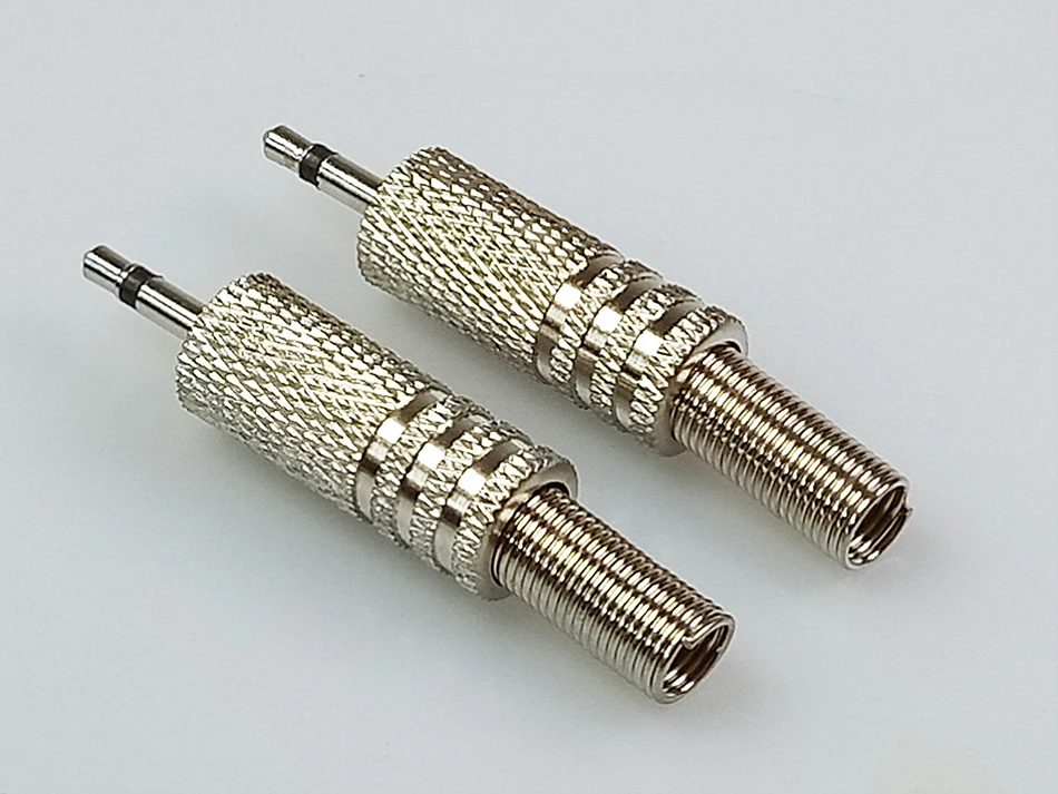 2.5mm male plug (2)