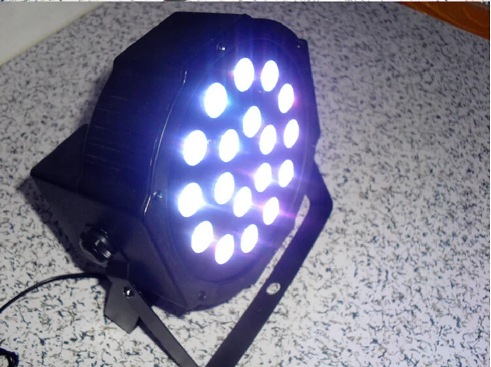 

LED SlimPar 18x4W 3/7 Channels RGB 3IN1 LED DJ Wash Light Stage Uplighting No Noise