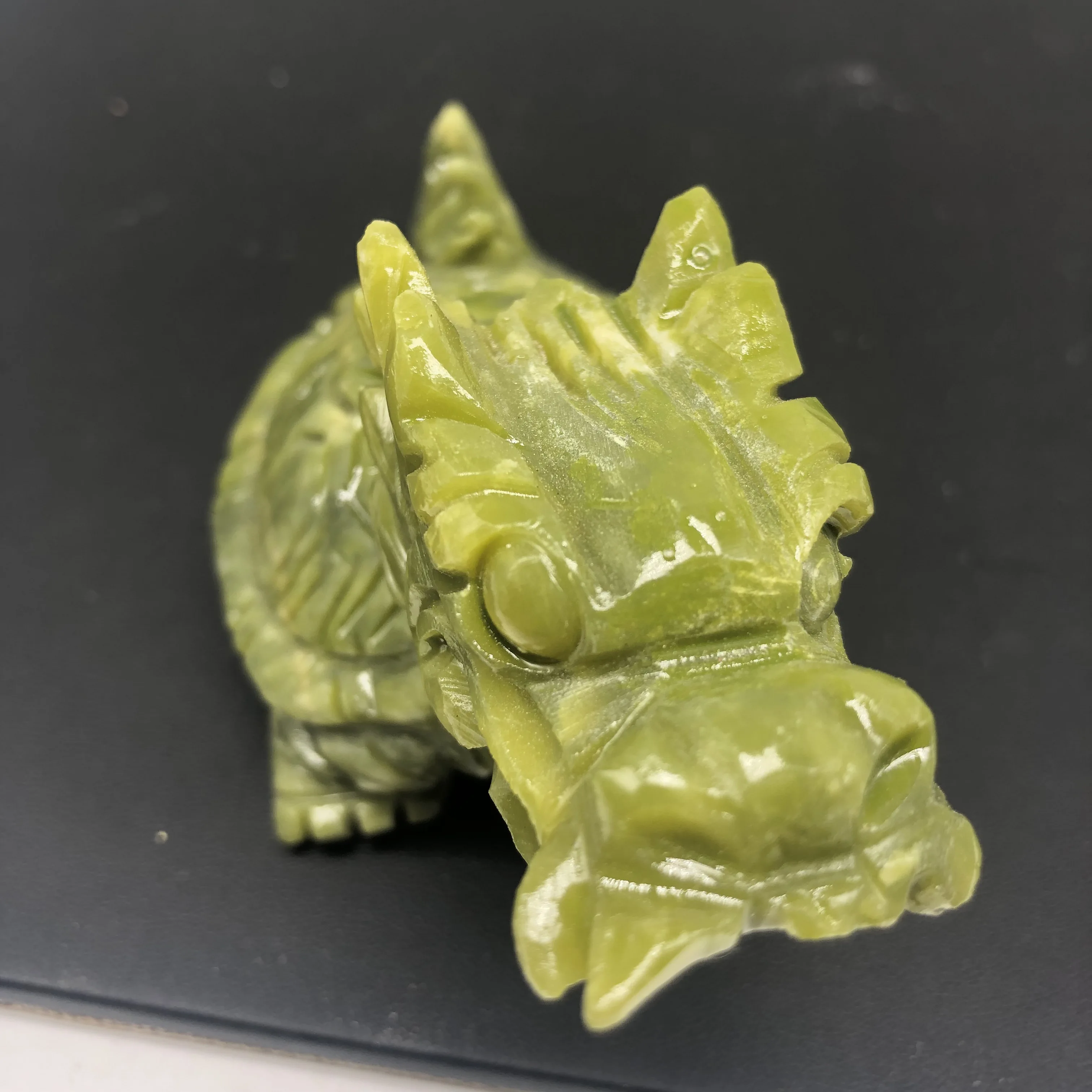 Jóia De Cristal Naturale Mostrar Jóias De Giada Dragão Tartaruga Mão Esculpida De Cristal Decorado Pedra Cura Cura Energética