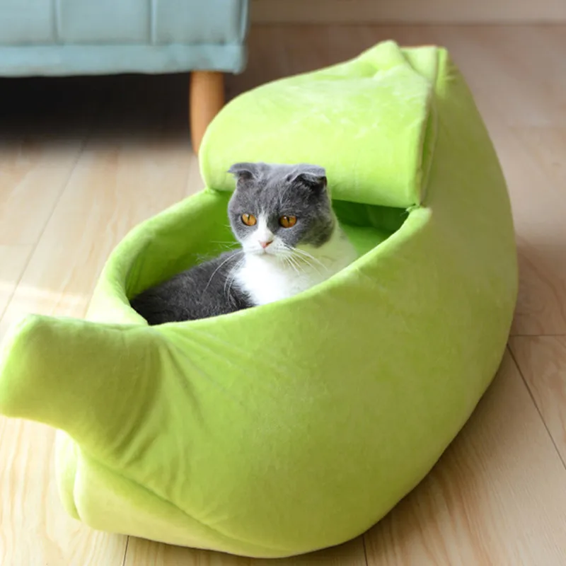 Beste Hond Bedden 3 Kleuren Katten Banken Coral Fleece Winter Banaan Vorm Mat Kussen Wind proof Bed Huisdieren Kat slaapzak Drop Shipping