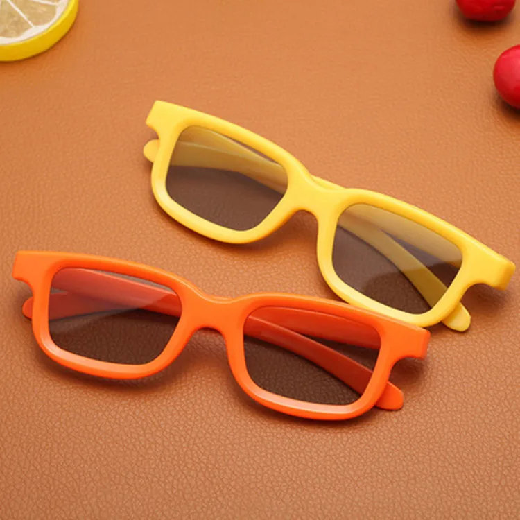 

Cheap 3D glasses Children used 3D glasses watching 3D IMAX ReaID film and movie in the cinema