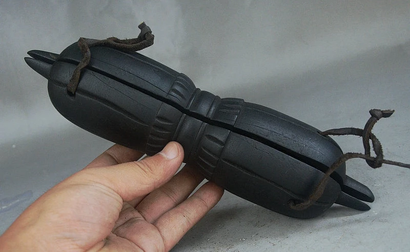

7" Old Nepal Tibet Buddhism Bronze Exorcism Phurba Dagger Holder With Wood Box