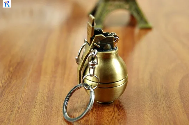 Wholesale- Simulation bomb metal lighter Keychain Flame Lighter Butane inflatable creative model cigarette lighter gift3